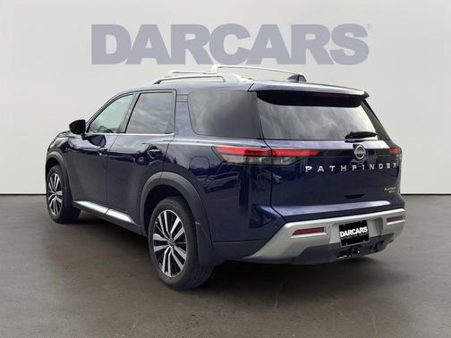 2025 Nissan Pathfinder Platinum 4WD