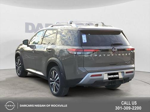 2025 Nissan Pathfinder Platinum 4WD