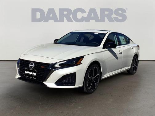 2025 Nissan Altima SR FWD