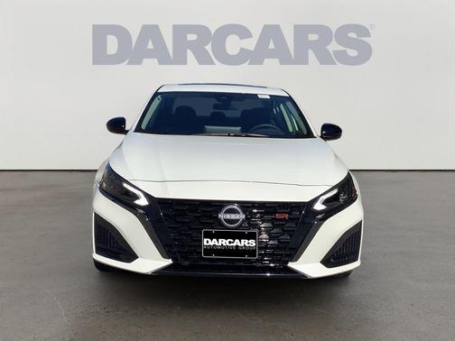 2025 Nissan Altima SR FWD
