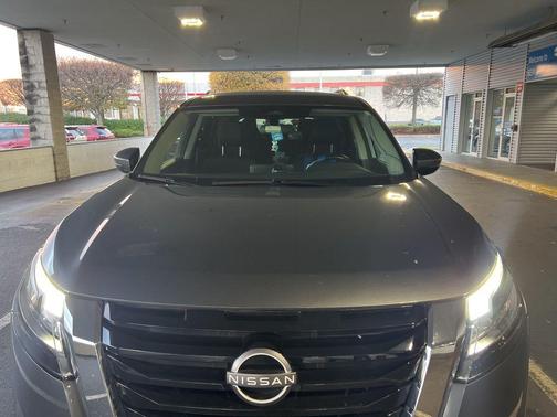 2022 Nissan Pathfinder SV 4WD