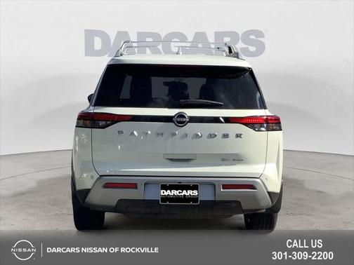 2024 Nissan Pathfinder SL 4WD