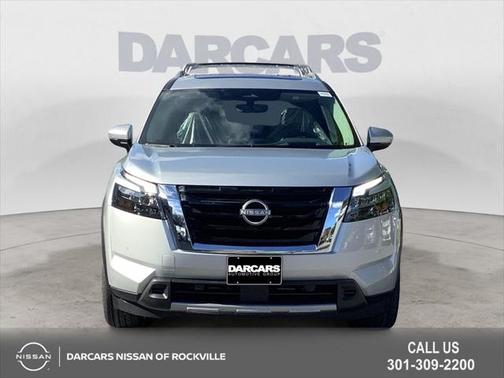 2025 Nissan Pathfinder Platinum 4WD