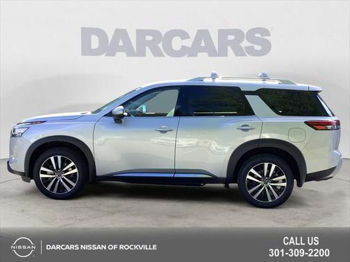 2025 Nissan Pathfinder Platinum 4WD