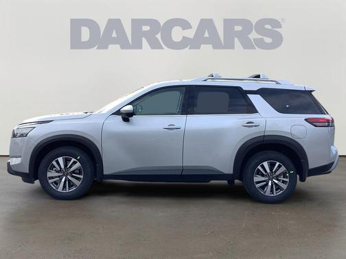 2025 Nissan Pathfinder SL 4WD