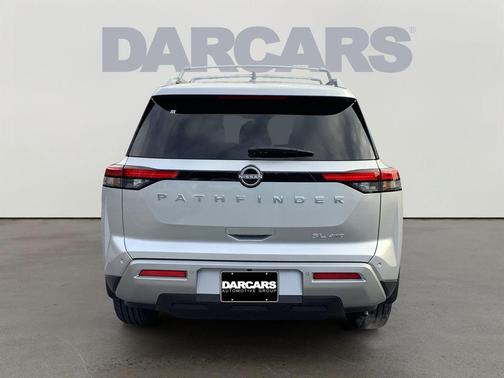 2025 Nissan Pathfinder SL 4WD