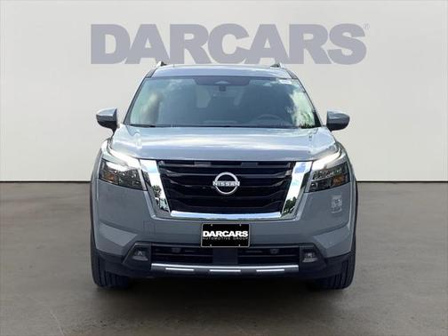 2025 Nissan Pathfinder Platinum 4WD