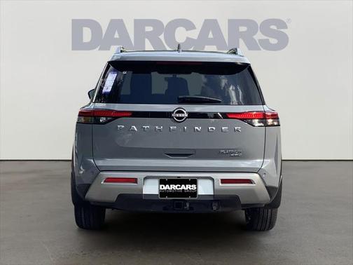 2025 Nissan Pathfinder Platinum 4WD