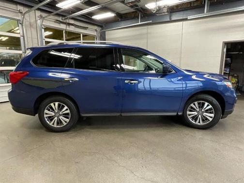 2020 Nissan Pathfinder S 4WD