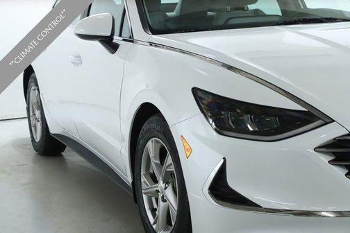 2021 Hyundai SONATA SE