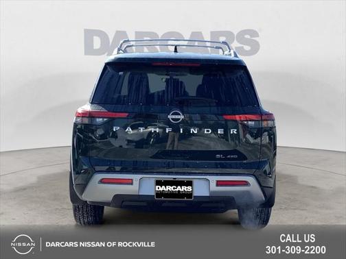 2025 Nissan Pathfinder SL 4WD