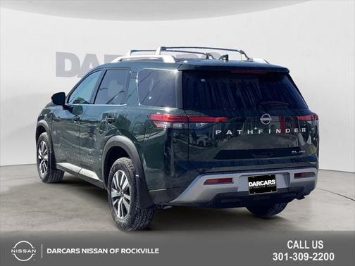 2025 Nissan Pathfinder SL 4WD