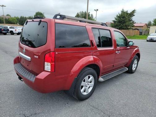 2012 Nissan Pathfinder SV