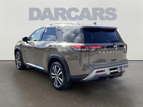 2023 Nissan Pathfinder Platinum 4WD