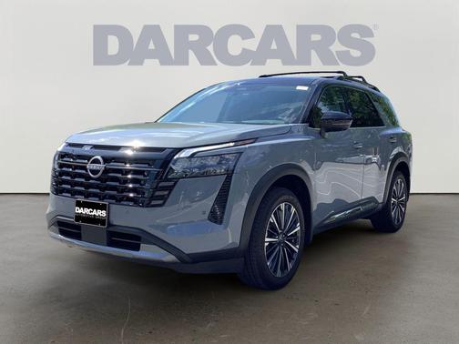 Boulder Gray/Super Black 2026 Nissan Pathfinder Platinum