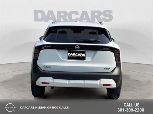 2025 Nissan Kicks SV