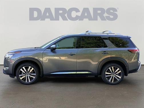 2025 Nissan Pathfinder Platinum 4WD