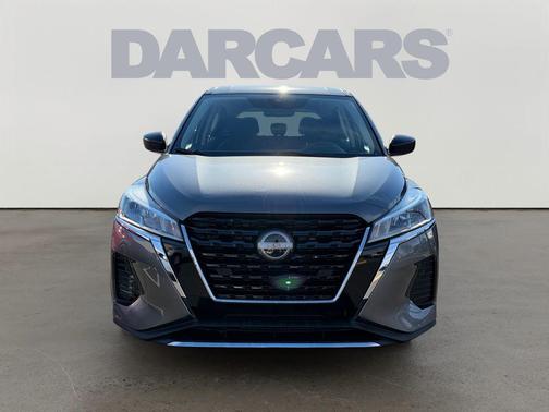 Gun Metallic 2022 Nissan Kicks S