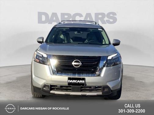 2025 Nissan Pathfinder Platinum 4WD