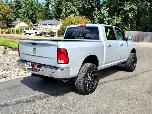 2013 RAM 1500 SLT