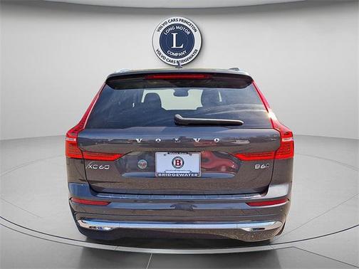 2022 Volvo XC60 B6 Inscription