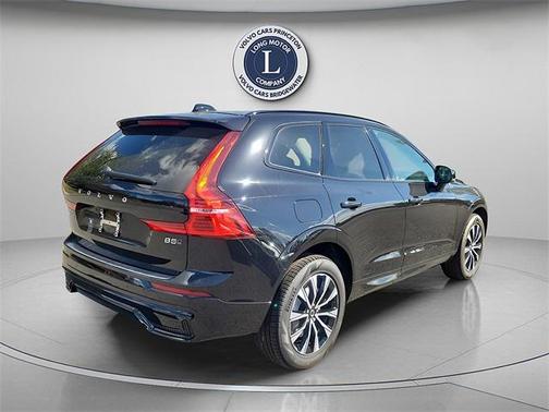 2025 Volvo XC60 B5 Core