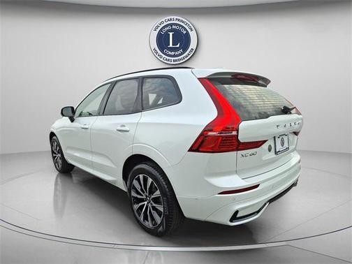2025 Volvo XC60 B5 Plus
