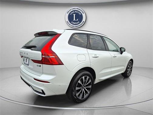 2025 Volvo XC60 B5 Plus