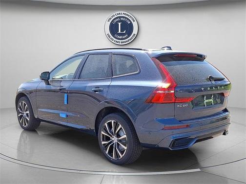 2025 Volvo XC60 B5 Plus