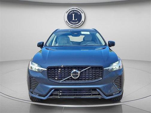 2025 Volvo XC60 B5 Plus