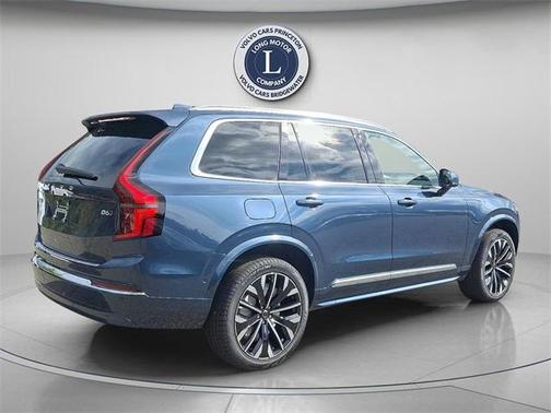 2026 Volvo XC90 B6 Plus 7-Seater