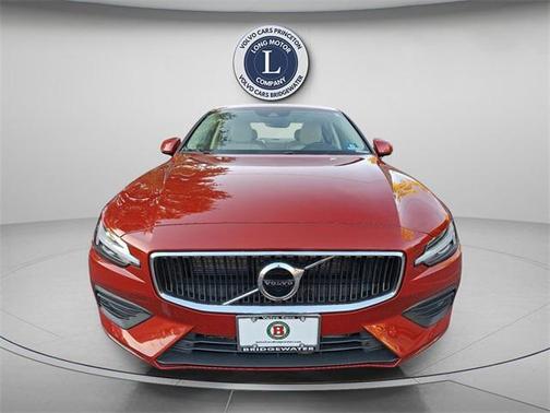 2020 Volvo S60 T5 Momentum