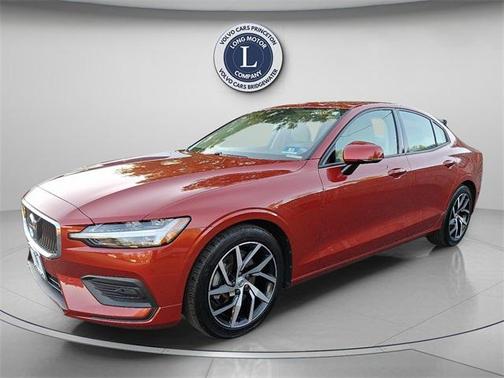 2020 Volvo S60 T5 Momentum