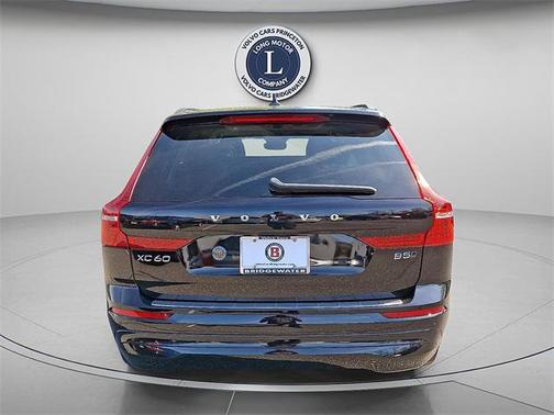 2023 Volvo XC60 B5 Core