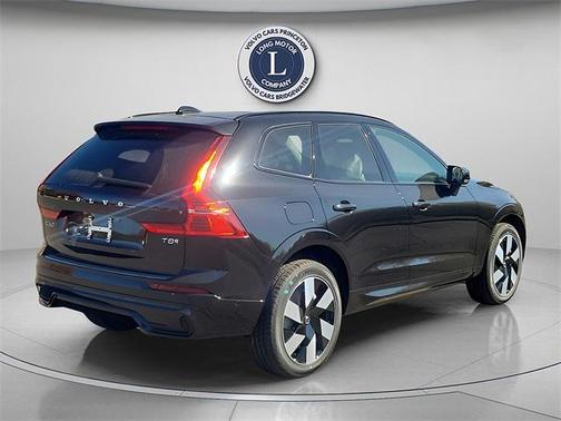 2025 Volvo XC60 Plug-In Hybrid T8 Plus