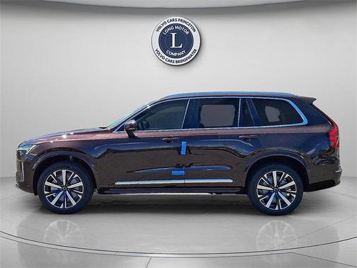 2025 Volvo XC90 B5 Core