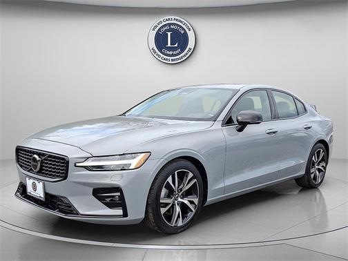 2025 Volvo S60 B5 Core