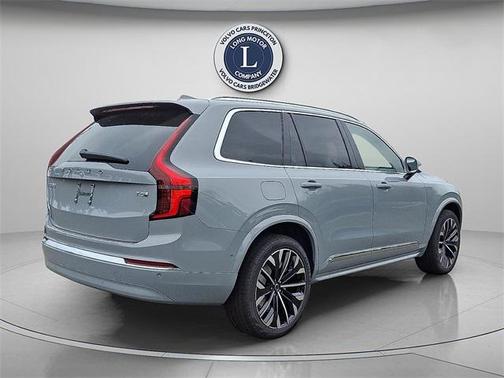2026 Volvo XC90 Plug-In Hybrid T8 Plus 7-Seater