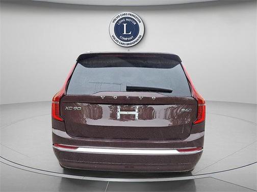 2025 Volvo XC90 B6 Core