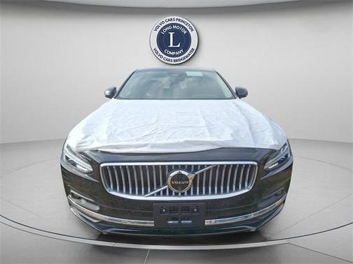 2025 Volvo S90 B6 Plus