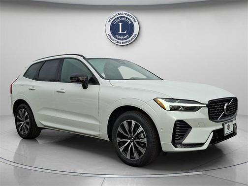 2025 Volvo XC60 B5 Plus