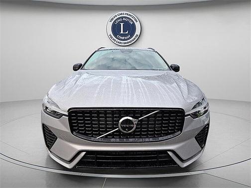 2025 Volvo XC60 Plus