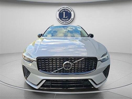 2025 Volvo XC60 Plus