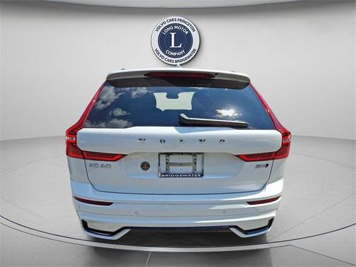 2025 Volvo XC60 B5 Plus