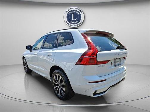 2025 Volvo XC60 B5 Plus