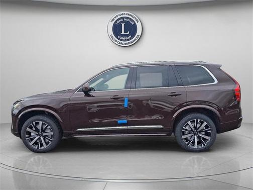 2025 Volvo XC90 B5 Core