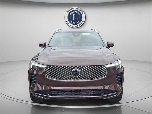 2025 Volvo XC90 B5 Core