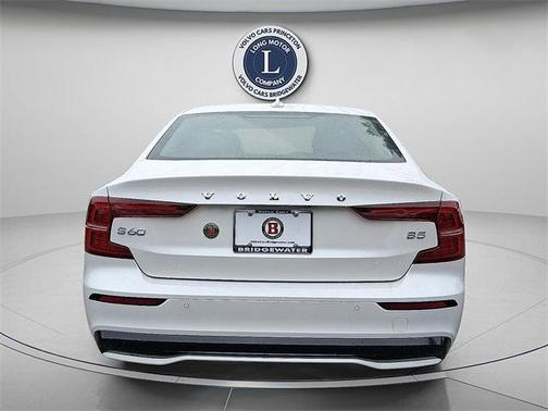 2025 Volvo S60 B5 Core