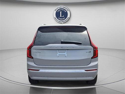 2025 Volvo XC90 B5 Plus 6-Seater