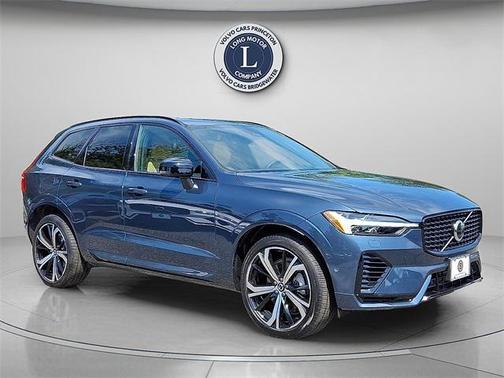 2023 Volvo XC60 Recharge Plug-In Hybrid T8 Ultimate Dark Theme